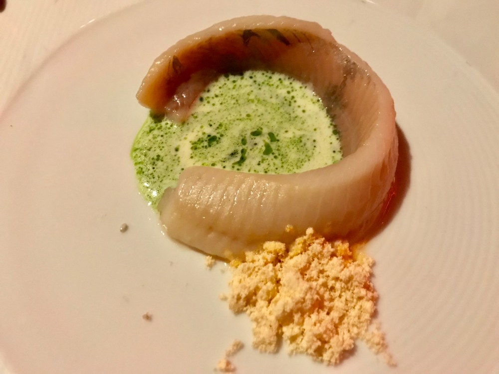 2C01F393-D2D5-41AA-93C6-3EF8F9113E5C