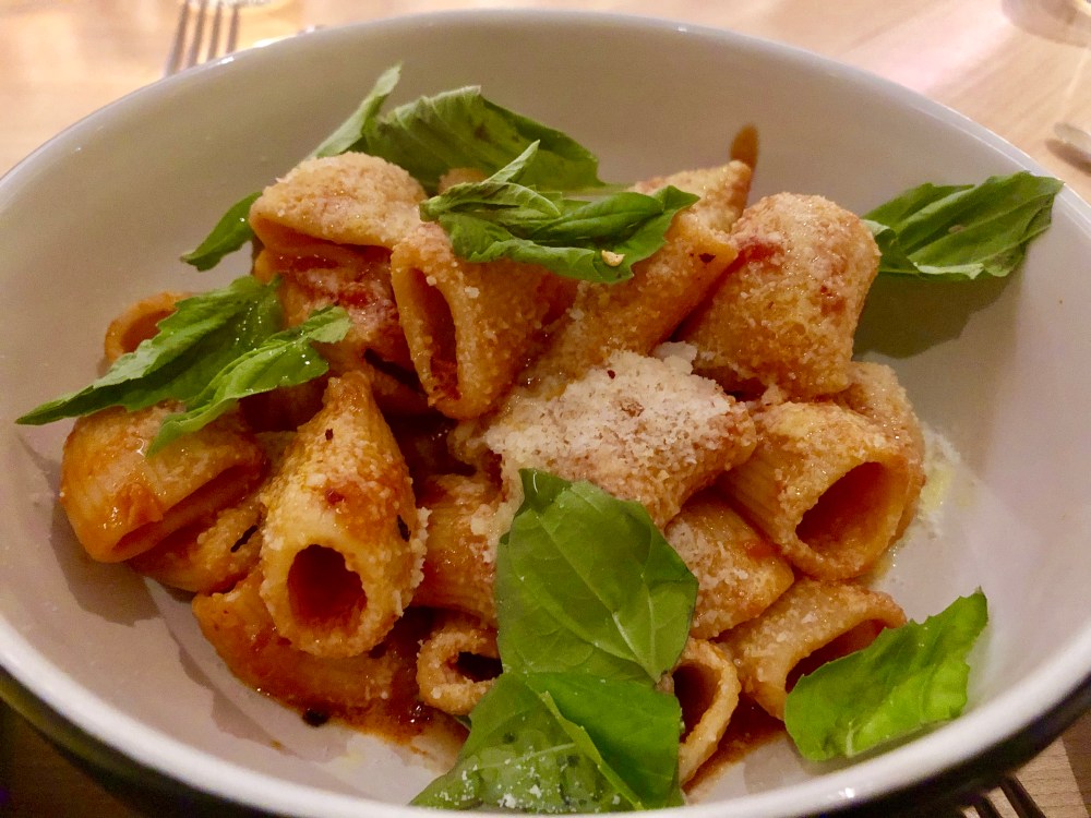 EDE1CD59-2D2D-484F-9C67-EEB79DAD507E