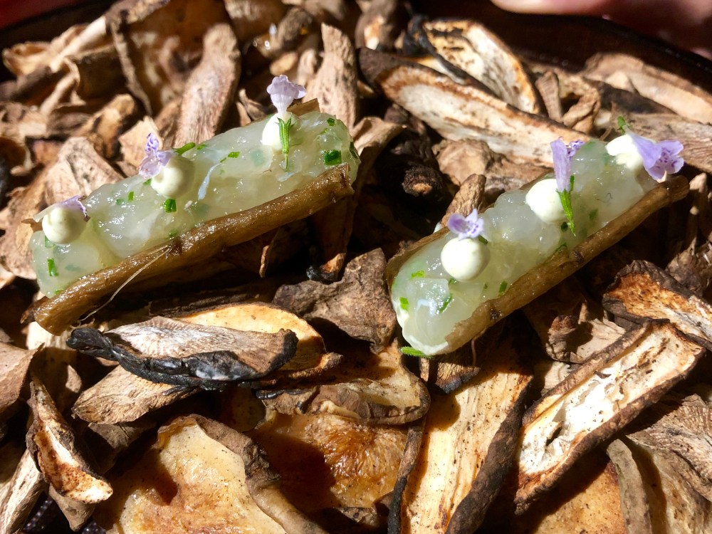 E120C35F-9C7B-4791-9C59-12FA1934FFC7