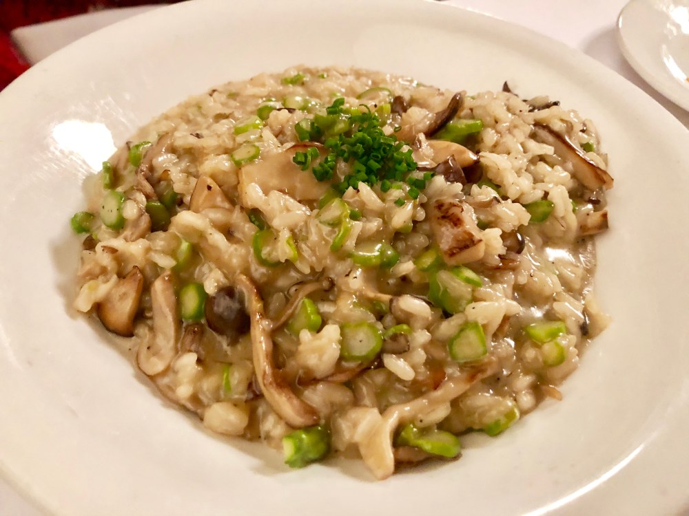 F1599976-585B-446E-A82C-057F4FF90E89