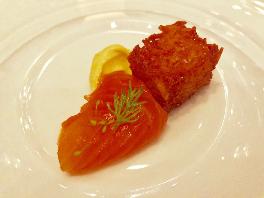 7A23AED3-6928-49C7-B3DA-42894F935F50