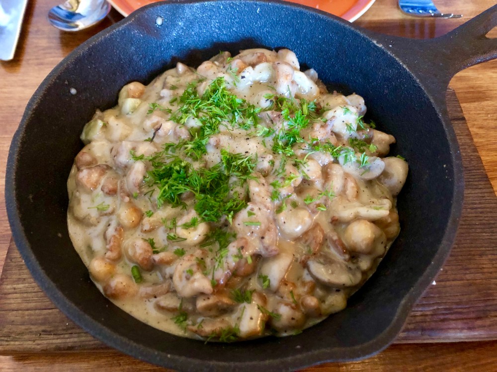 2611C325-CDC3-4573-A03C-C4A2461E0516