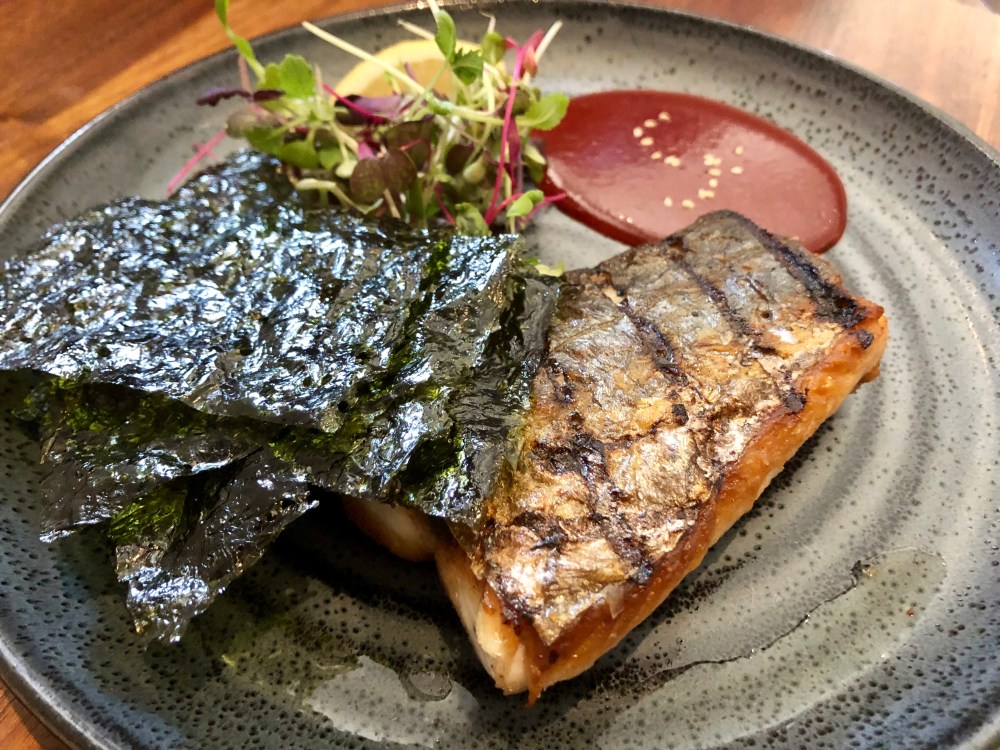 B0E404E8-002F-4A48-A4EF-344DFDCD2001