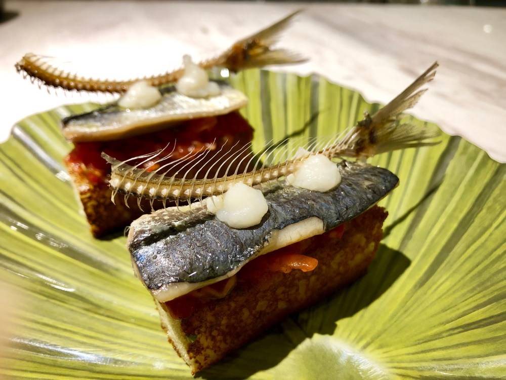 F869664A-A3E7-404D-A2F1-1BD115A71859