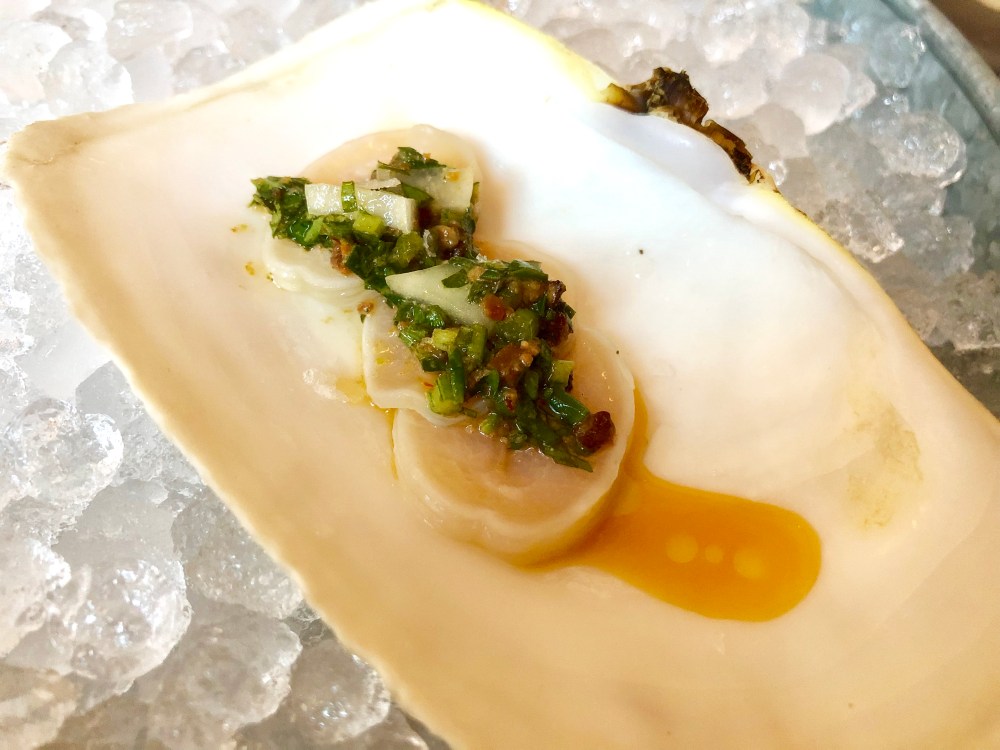 78894429-ECCB-4CAF-92FA-6D88FA9F1651